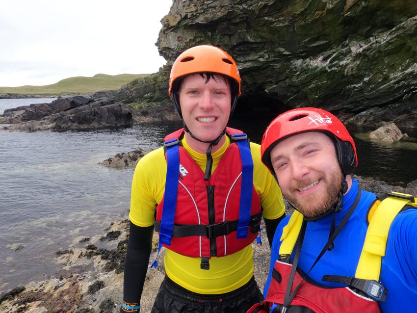 Coasteering met SeaShetland