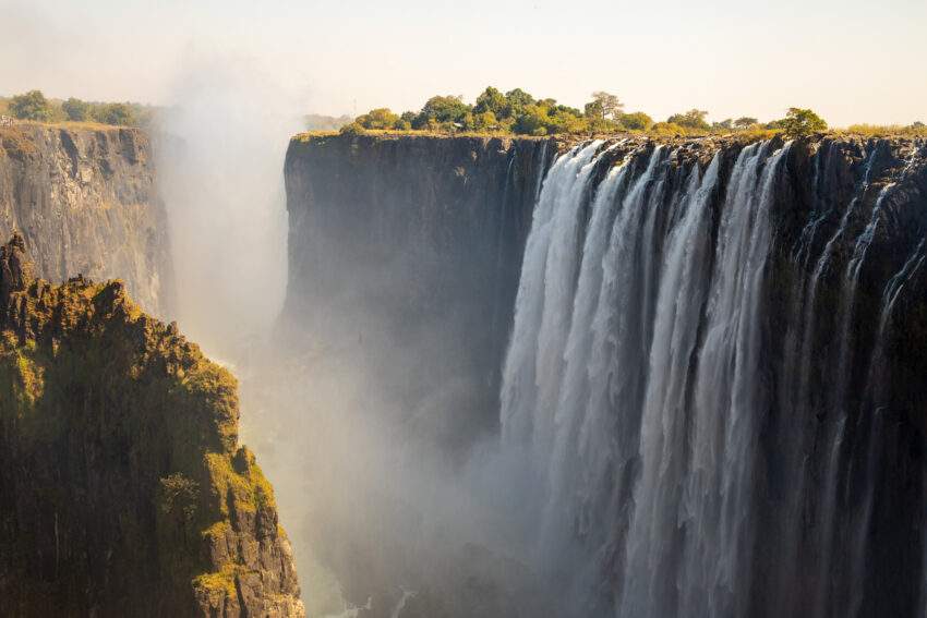 De victoria watervallen vanaf livingstone. Mosi-oa-Tunya nationaal park