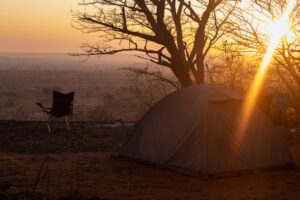 Uitzicht over Woodlands Community Reserve vanaf Ridge Camp